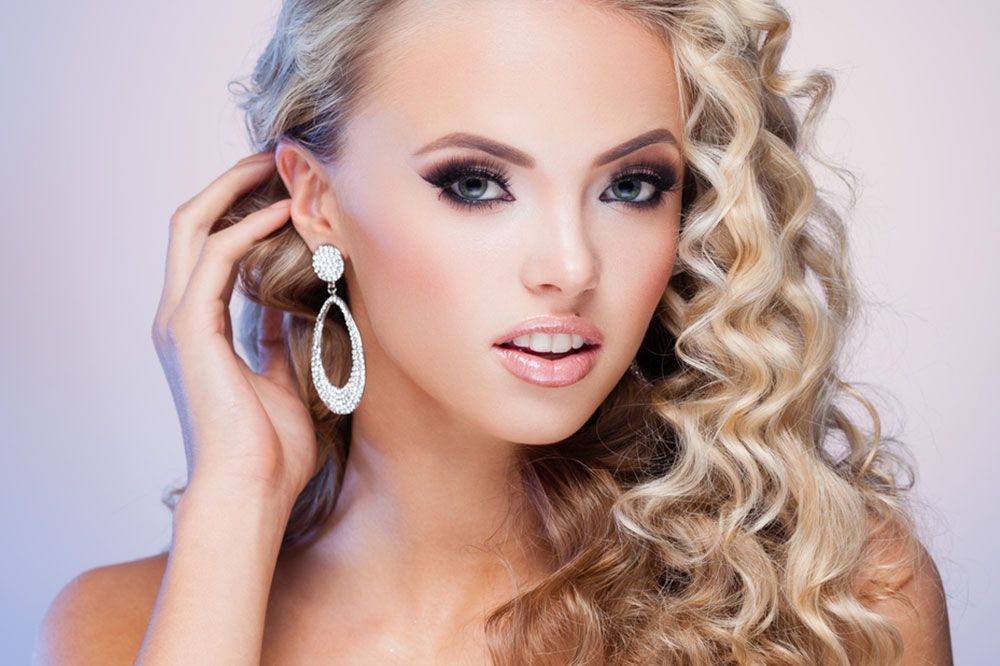 4 Fashionable Jewelry Styling Tips