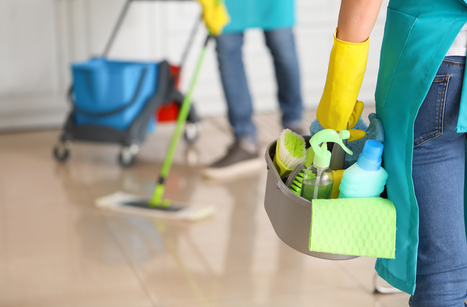 Smart Cleaning Hacks That Will Save Both Time and Money